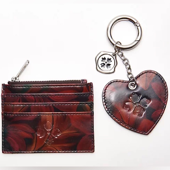 Patricia Nash Handbags - NEW🌹Patricia Nash Card Holder & FOB rustic mums